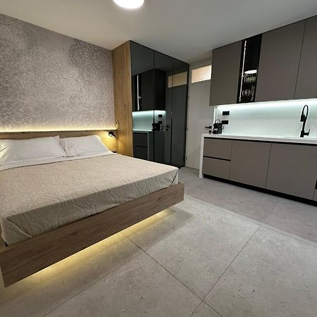 Studio Apartments Lace Novalja Zewnętrze zdjęcie